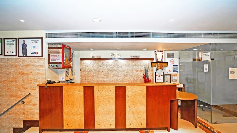 Hotel Pooja Palace New Delhi Exterior photo
